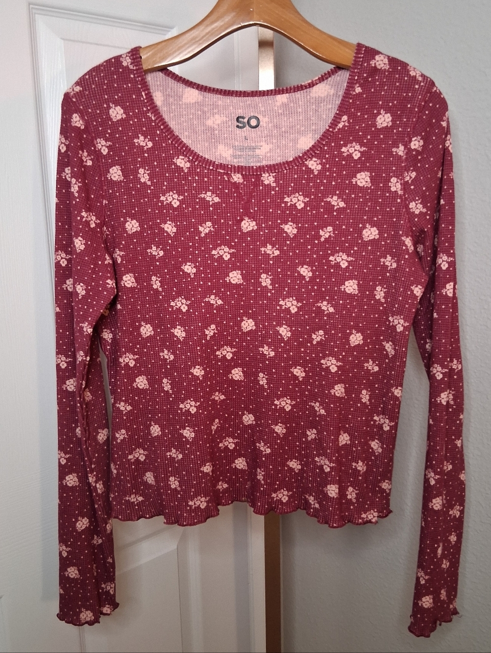 SO Waffle Knit Floral Top Juniors Large